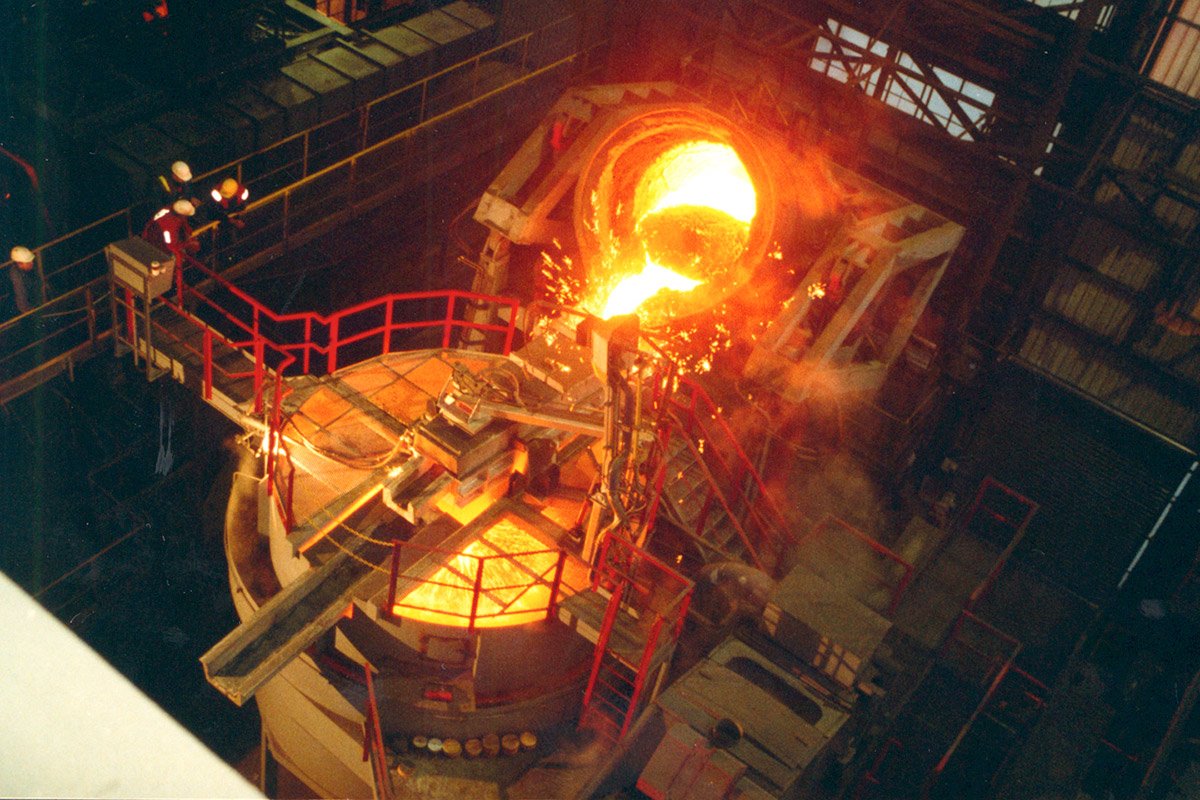 Melting steel